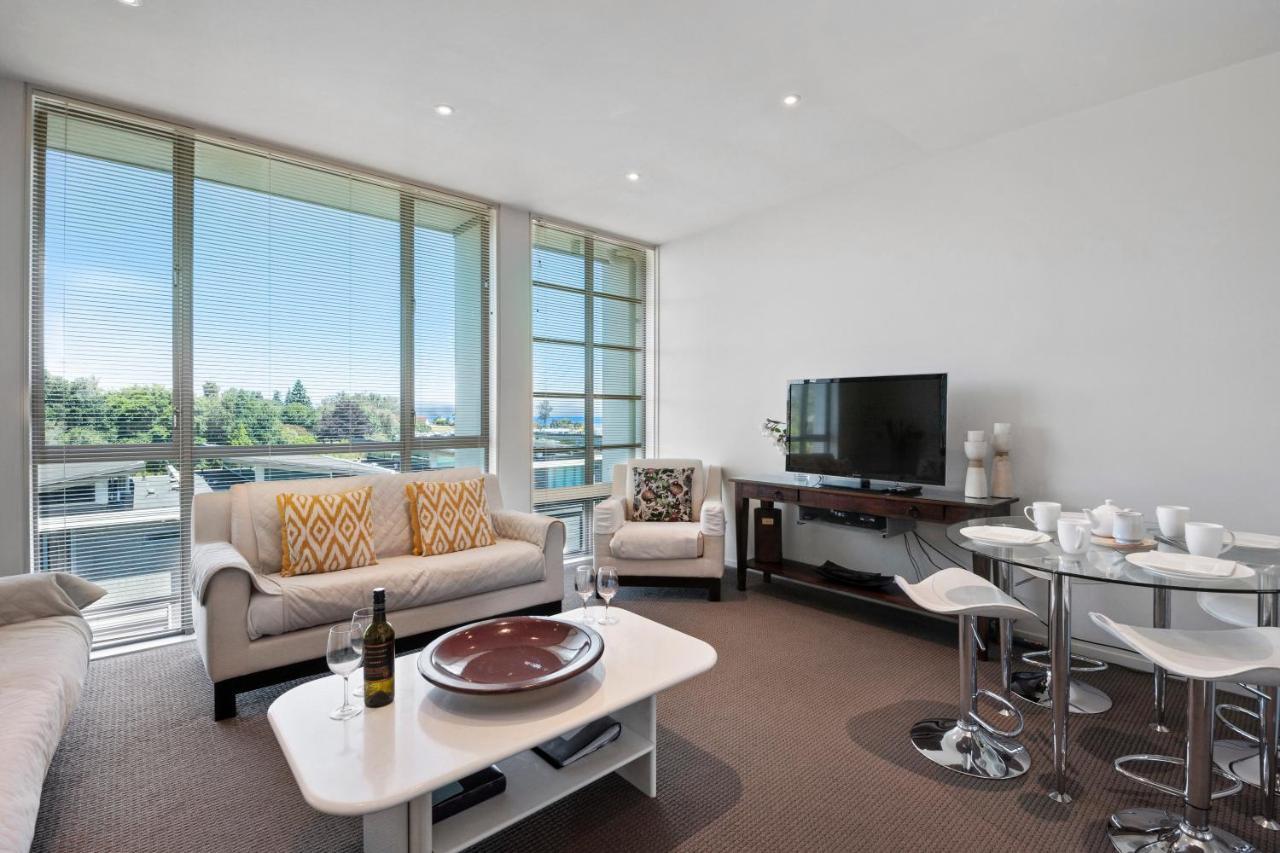 Marinaside Villa - Taupo Holiday Apartment ภายนอก รูปภาพ