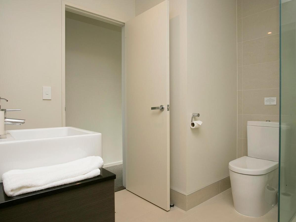 Marinaside Villa - Taupo Holiday Apartment ภายนอก รูปภาพ